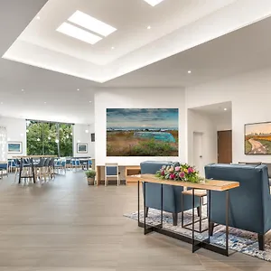 Coast Tsawwassen Hotel Delta